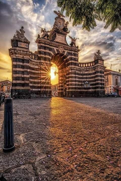 King House Catania Hostel Ostello Zewnętrze zdjęcie